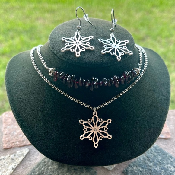 Set ! Dark red garnet snowflake necklace + earrings winter xmas set - Picture 4 of 14